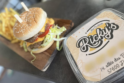 Ricky’s ( Snack )