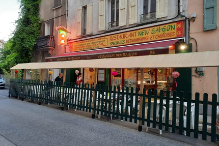 Restaurant New Saigon - Buffet à Volonté - Wok - Grillade - Sushi et Vente à Emporter