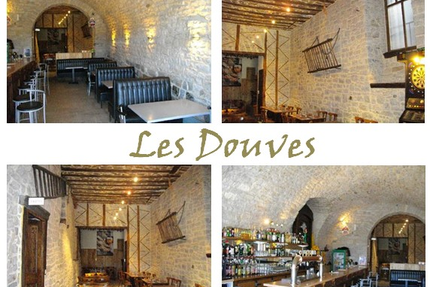 Les Douves