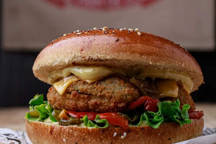 UNE FAIM DE LOUP ÉTOILE SUR RHÔNE