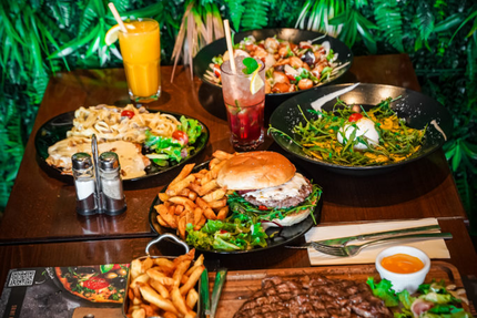 Restaurant Pepe Manzo (Exterieur du Qwartz) | Villeneuve-la-Garenne