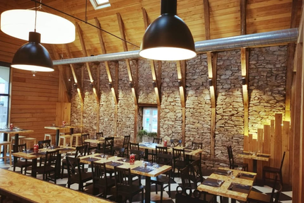 chez Elysée Bar Restaurant