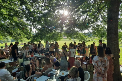 Restaurant La guinguette du lac de l'arrêt Darré