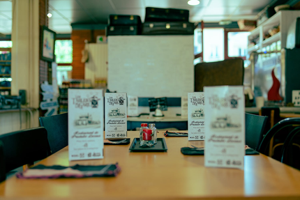 Les Tables de la Gare