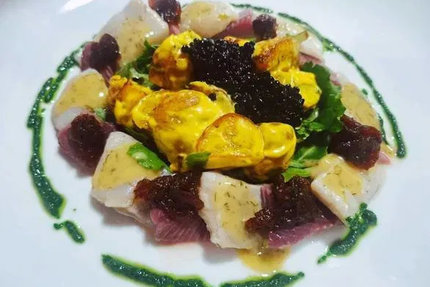 Le Petit Paris Grand Café Castel