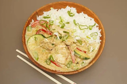 Pattaya thaï street food and hot wings