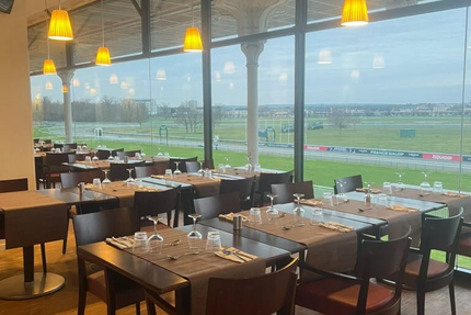 Restaurant Panoramique "Bistrots des Familles" de l'Hippodrome de Chantilly