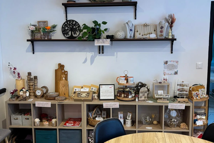 LITTLE PAPILL’ SNACKING