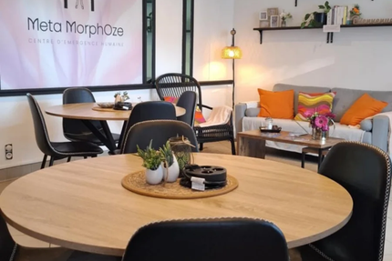 LITTLE PAPILL’ SNACKING