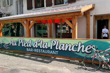 AU PIED D'LA PLANCHE