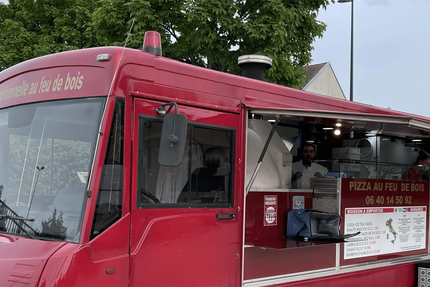Pizzenostra feu de bois franceville