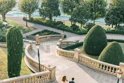 La Plage - Bar Restaurant Lounge