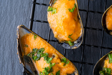 Aperibay | Dégustation Fruits de mer: palourdes, huîtres et moules farcis dans la baie du Mont-Saint-Michel