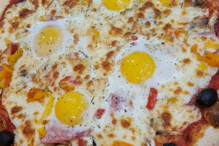 Pizza Roma - Distributeur automatique de pizzas artisanales cuites au feu de bois