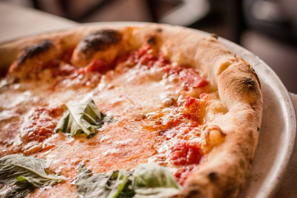 La pizza au feu de bois