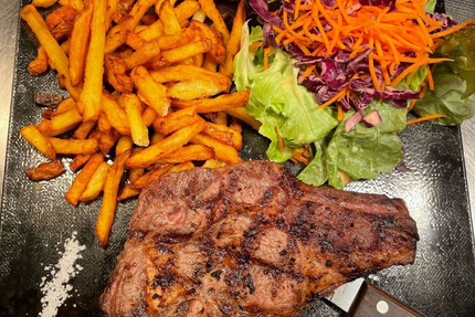 Tonton Gust Saint-Martin-de-Crau