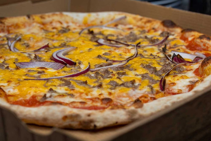 Pizza Pepone Charvonnex