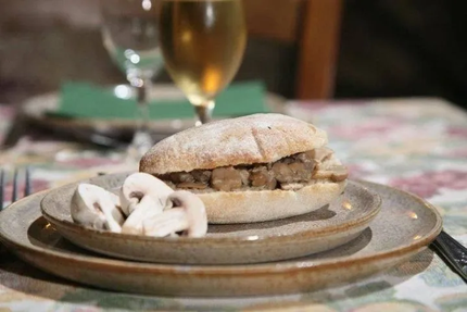 Restaurant Les Caves de la Genevraie