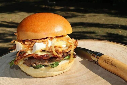 Chez Clément, burger maison, fish and chips, panini, salade Guérande