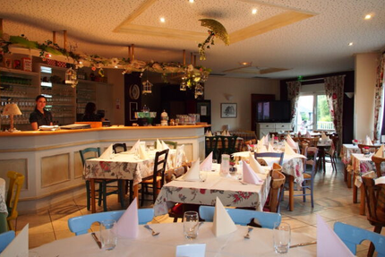 Restaurants Aux Pots Cassés