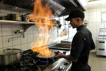 Le 1774 - Les Jambons de Marinette