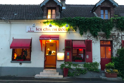Auberge Des Chiens Rouges