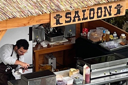 Le Vaudésir aux Hirondelles et Le Ranch barbecue