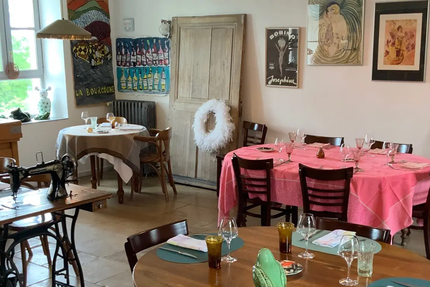 Le Vaudésir aux Hirondelles et Le Ranch barbecue