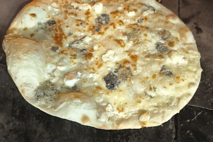 La flam'stephanoise ( pizza au feu de bois ) pizzacro