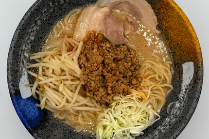 MOMEN' FOOD - BUBBLE TEA & RAMEN