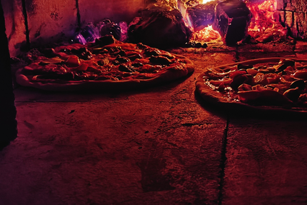La cabane à pizza " Les pizzas qui chantent au feu de bois "