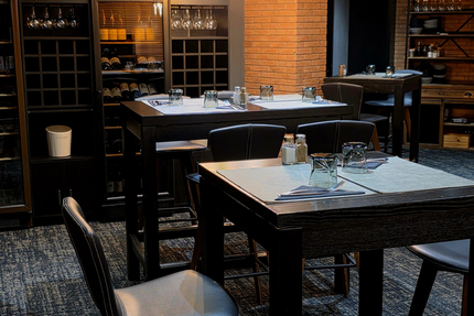 Le DropZone Restaurant - Lounge Bar