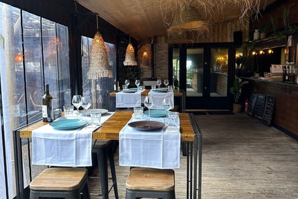 Les Copains d'Abord - Meilleur Restaurant Grillades Pierrade Cocktails avec Terrasse au Bord de l'Eau 16 Charente Cognac