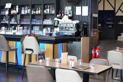 La tanière de la bête