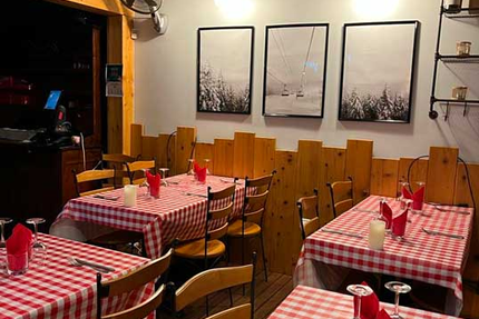 Les Copains À Table