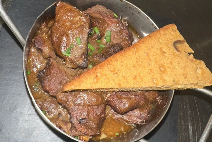 La Chaise au Plafond