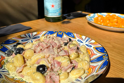 Restaurant Marina's - Pizzas, pastas, burgers, cocktails & plus !