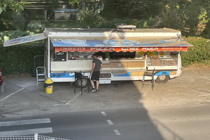 Chez Alex CALAS « pizzas, poulets rôtis, paëlla »