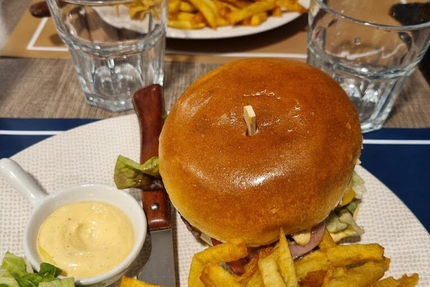 La Cantine du Château (GRAND-COURONNE)