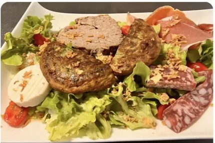 RESTAURANT DE LA TOUR AVEYRON sud-ouest