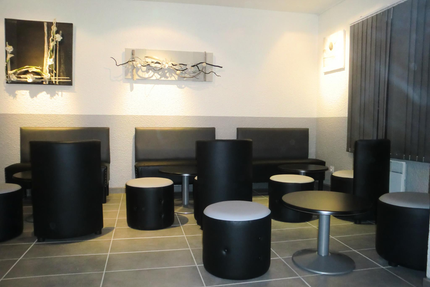 La Chaumiere Willy's Bar