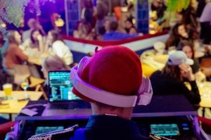 French Kiss Paris Restaurant Porte de Versailles