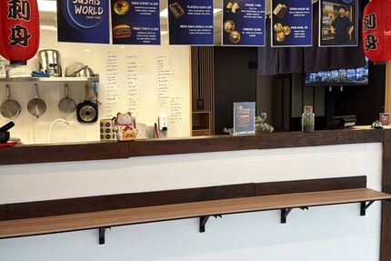 Sushis world street food