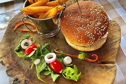 Restaurant La Chapelle (La Trattoria)