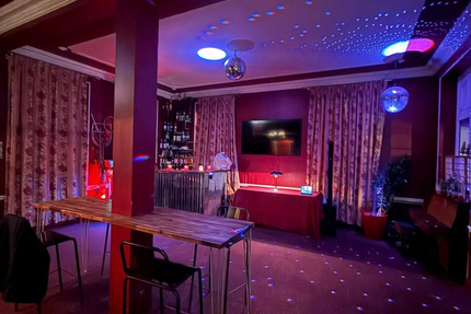 Les Pieds dans l’Herbe (au Pavillon de la Tourelle)