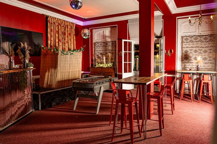 Les Pieds dans l’Herbe (au Pavillon de la Tourelle)