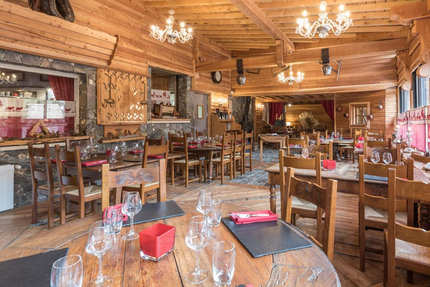 RESTAURANT LES PIVOTES