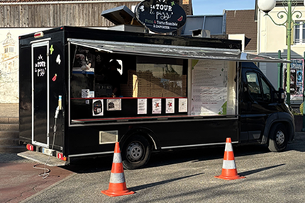 La Tour de Pizz' by Steph