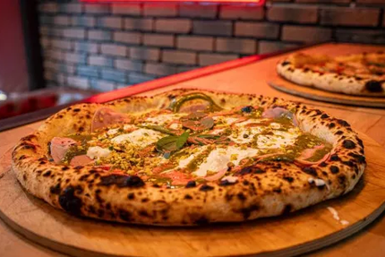 Pizza le V - Pizza Napolitaine Contemporaine