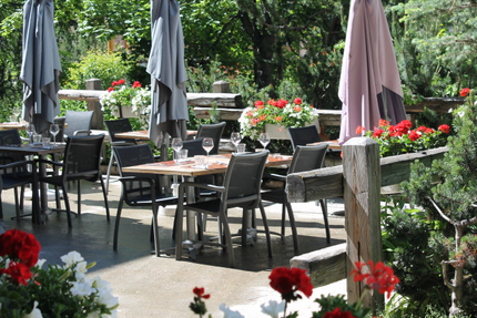 Ski Gallery & Fondue Factory